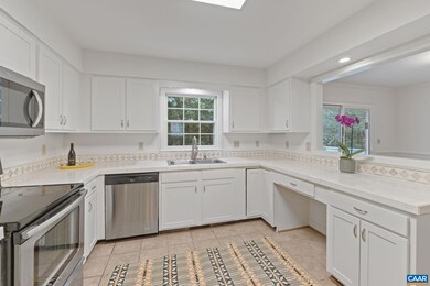 2752 Hydraulic Rd, Charlottesville, VA 22901 - photo 6