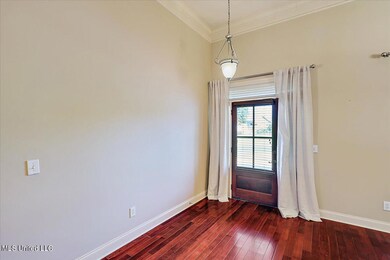 05-128 Vineyard Blvd