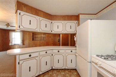 262 Netherfield St NW, Comstock Park, MI 49321 - photo 4