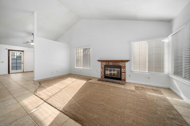 43618 Easy St-7