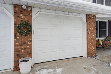 N67W6928 Cleveland St unit 2, Cedarburg, WI 53012 - photo 4