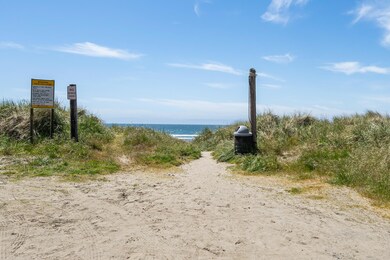 300 N Pacific St, Rockaway Beach, OR 97136 - photo 4