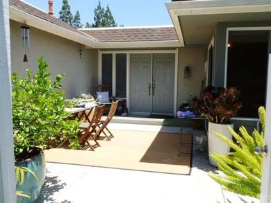Gated entry to Carport or Patio, great for barbecu