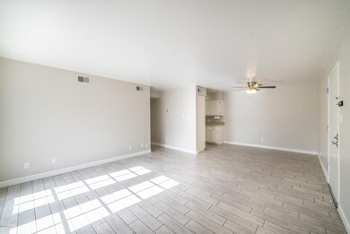451 W Yucca Ct 01