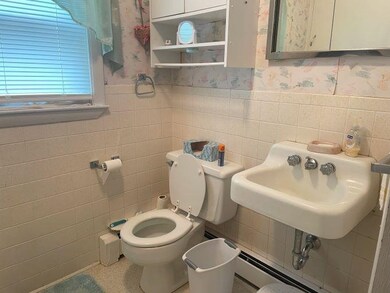 187 Mount Forist St, Berlin, NH 03570 - photo 4