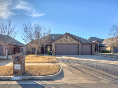 612 NE 23rd St, Moore, OK 73160 - photo 3