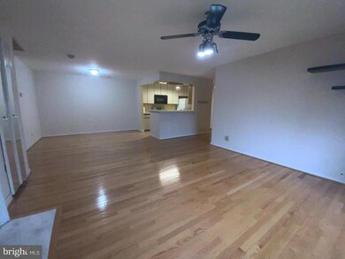 13706 Modrad Way unit 7, Silver Spring, MD 20904 - photo 3