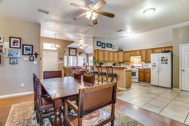 302 N Holloway St, Cleburne, TX 76033 - photo 7