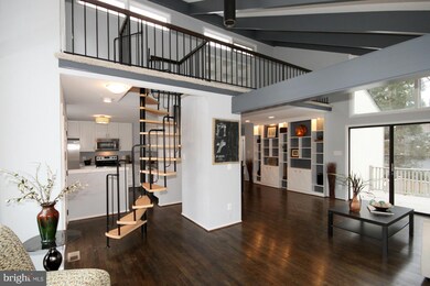 9303 Raintree Rd, Burke, VA 22015 - photo 3