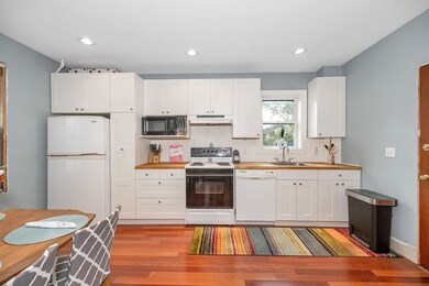 59 1/2 Valley St, Wakefield, MA 01880 - photo 6