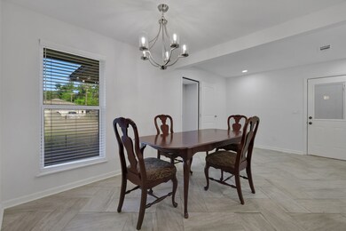 8638 Cottage Gate Ln, Houston, TX 77088 - photo 4