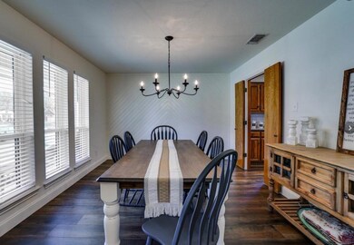 918 Cook Dr, Grand Prairie, TX 75050 - photo 7