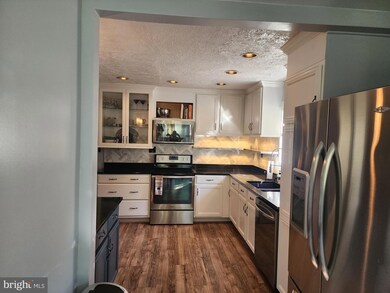 123 Sycamore Rd, Curtis Bay, MD 21226 - photo 2