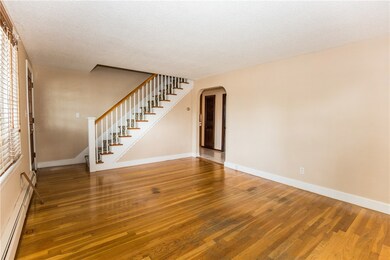 5 Talcott Ave, Pawtucket, RI 02860 - photo 4