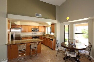 948 E Vinedo Ln, Tempe, AZ 85284 - photo 6