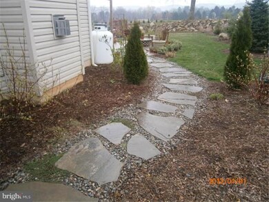 3261 Overlook Dr, Emmaus, PA 18049 - photo 6