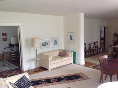 LAYOUT: FRENCH DOORS ON LEFT TO DEN