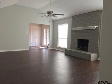 6039 6039 Whispering Ln, Tyler, TX 75707 - photo 5