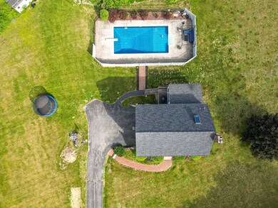 2 Buttonwood Dr, Derry, NH 03038 - photo 4