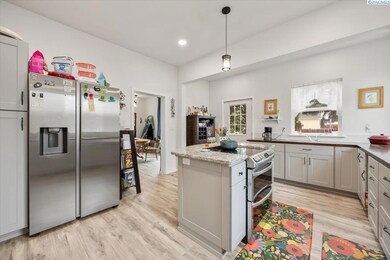 515 N 3rd St, Dayton, WA 99328 - photo 3