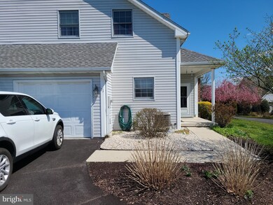 71 Hunters Trail unit 4, Gettysburg, PA 17325 - photo 2