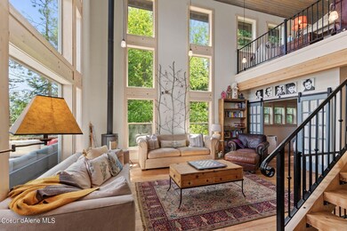 Inside-Spokane-Bob Worst-6