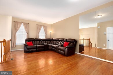 8050 Pennington Dr, Laurel, MD 20724 - photo 7