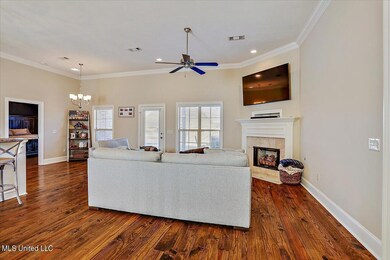 06-320 Emerald Way