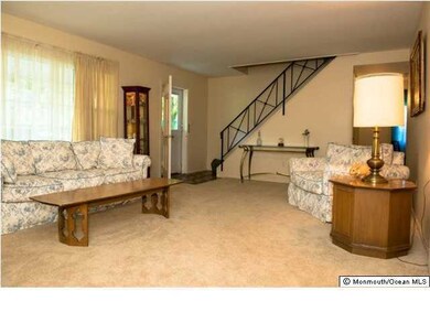 41 Jubilee Cir, Matawan, NJ 07747 - photo 3