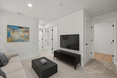 3093 NE Nipper Dr, Bend, OR 97701 - photo 4