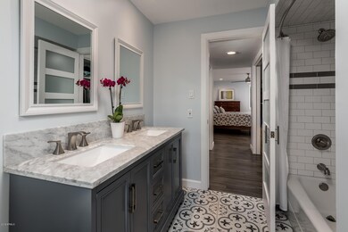05_Master Bath