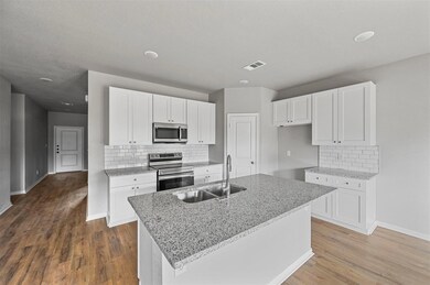 812 Brookside Dr, Springtown, TX 76082 - photo 6