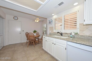 Kitchen-Breakfast Room