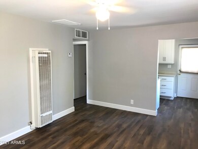 2238 N 28th Place, Phoenix, AZ 85008 - photo 3