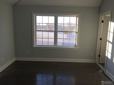 586 Roosevelt Ave unit 2D, Carteret, NJ 07008 - photo 6