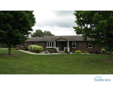 125 Pine St, West Unity, OH 43570 - photo 2