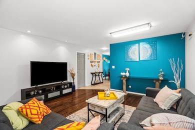 1811 Lyons St, Evanston, IL 60201 - photo 4