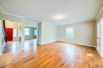 1141 Venetia Rd, Eighty Four, PA 15330 - photo 4