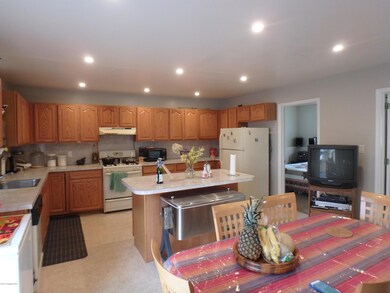 1261 Clover Rd, Long Pond, PA 18334 - photo 6