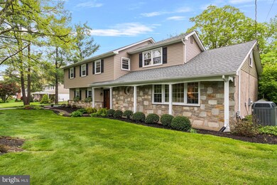 126 Glen Dr, Doylestown, PA 18901 - photo 4