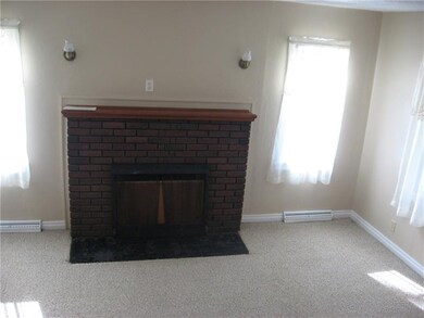 DECORATIVE FIREPLACE IN LIVING ROOM