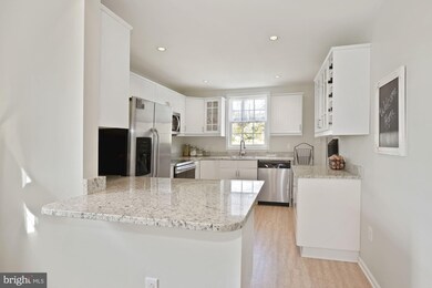 311 S 9th St, Purcellville, VA 20132 - photo 5