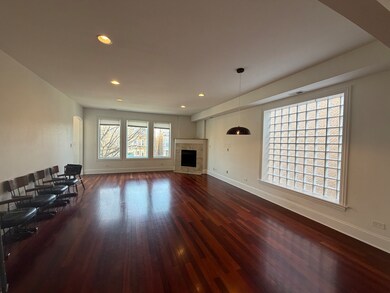 6220 S Kimbark Ave unit 2, Chicago, IL 60637 - photo 2