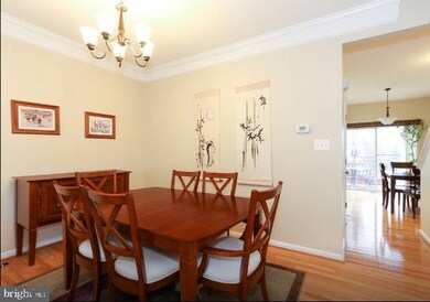 13033 Park Crescent Cir, Herndon, VA 20171 - photo 5