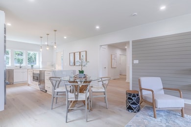 84 Winthrop Rd, Brookline, MA 02445 - photo 7