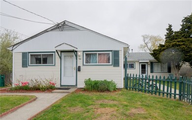 18 Woolsey Rd, Middletown, RI 02842 - photo 2