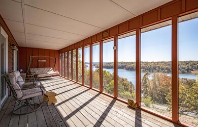 10 Upper Deck View (A)