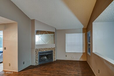 Living room 3