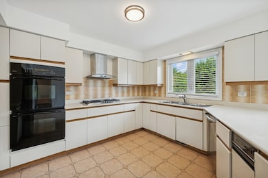 2175 Kipling Ln, Highland Park, IL 60035 - photo 3