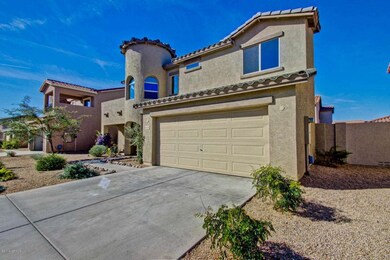 Great Curb Appeal!!